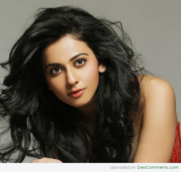 Rakul Preet Singh Looking Gorgeous