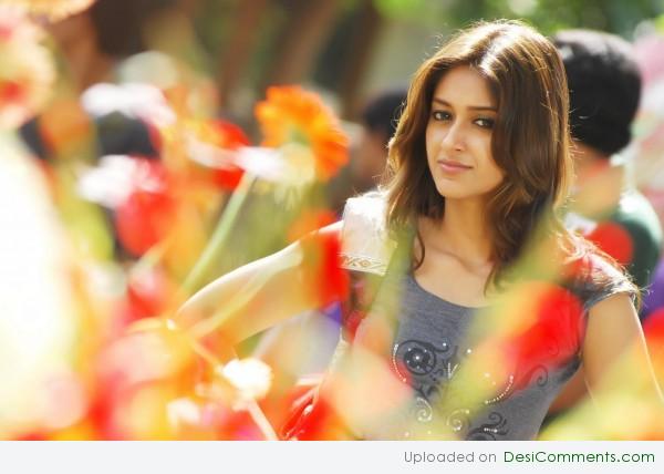 Ileana D’Cruz Looking Lovely