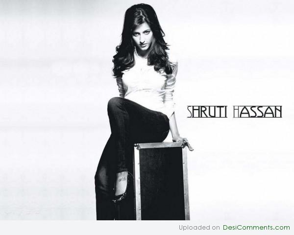 Shruti Hassan Giving A Pose