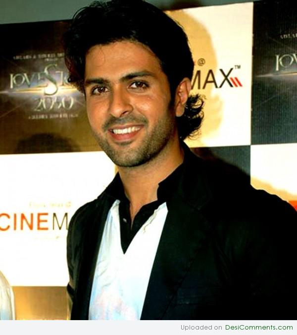 Harman Baweja Looking Nice