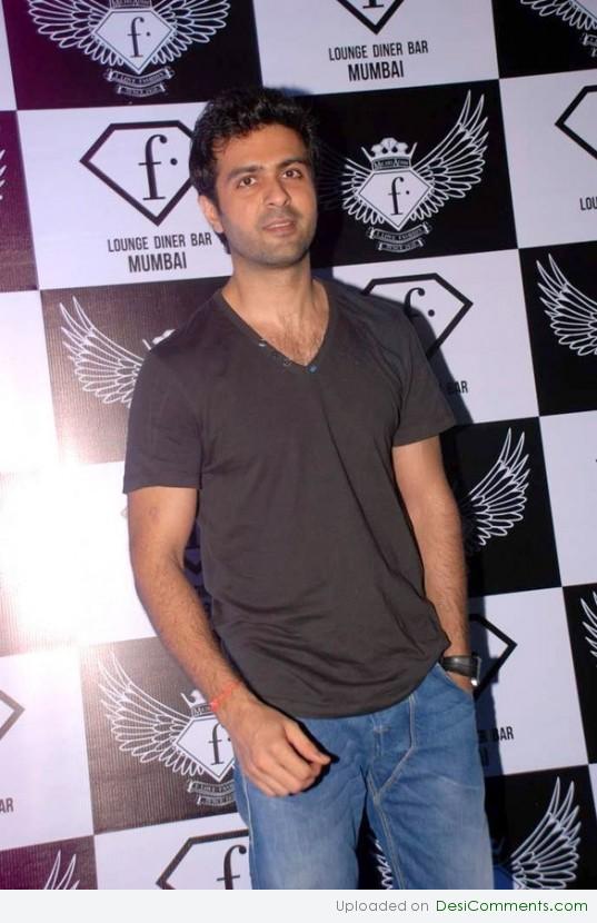 Harman Baweja Looking Simple