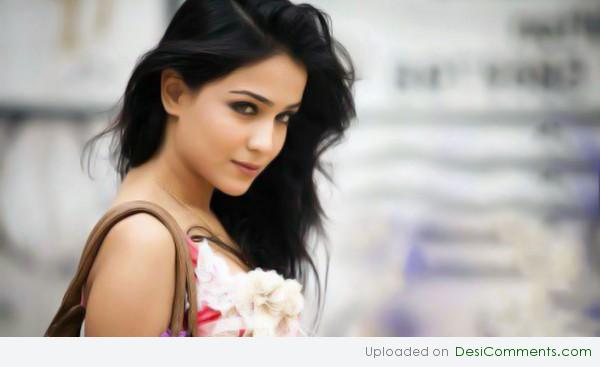 Humaima Malick Looking Pretty