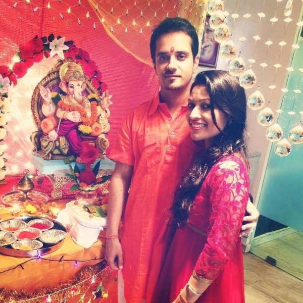 Amita Pathak And Raghav Sachar With Ganpatiji