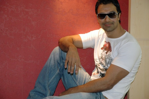 Ashmit Patel in White T – Shirt