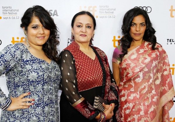 Dolly Ahluwalia In Middle