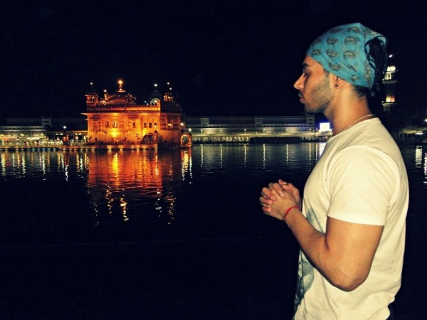 Gitaz Bindrakhia At Golden Temple