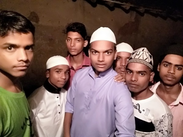 Sahjad Gulam With Friends