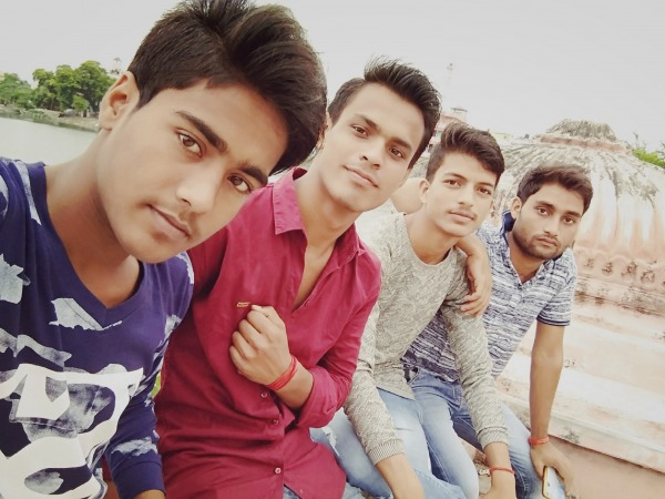 Rajput Praveen Agnivanshi With Friends