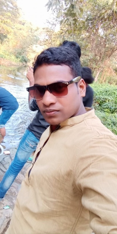 Suraj Ravidas Taking Selfie