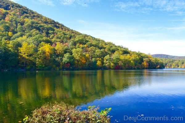 Lakeside Fall Mountins Hillside Water Blue Sky