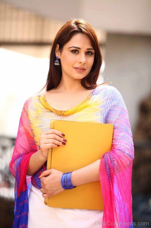 Mandy Takhar Holding File