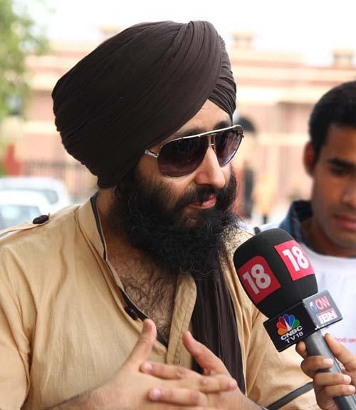 Rabbi Shergill  During A Press Conference