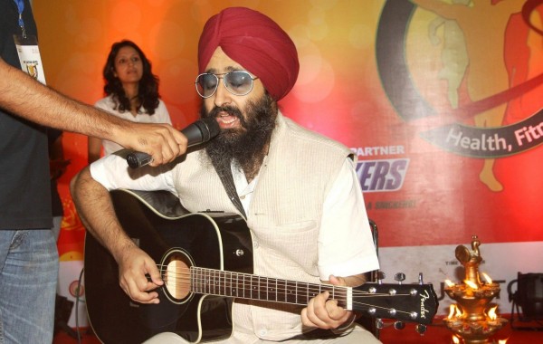 Rabbi Shergill Is Playing Guitar