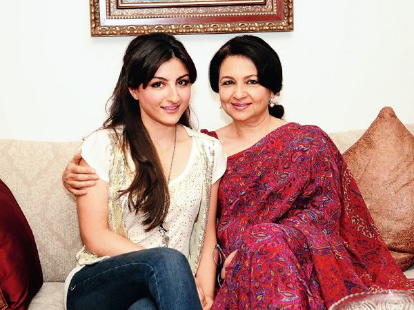 Soha Ali Khan With Sharmila Tagore