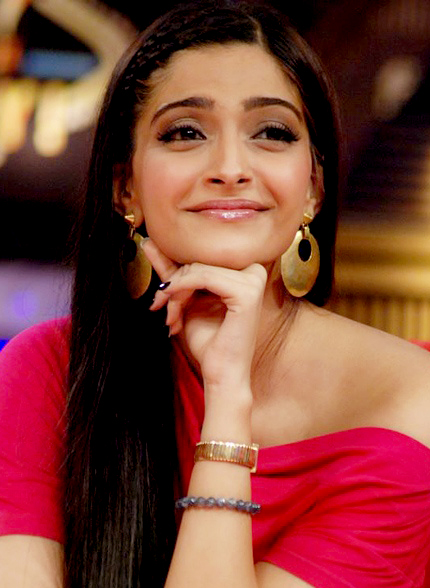 Sonam Kapoor-Cute Expression